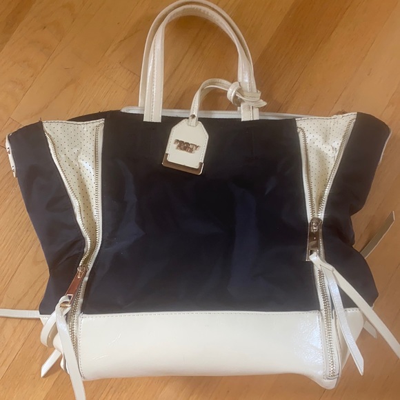 POVERTY FLATS by rian Handbags - Poverty Flats pocketbook